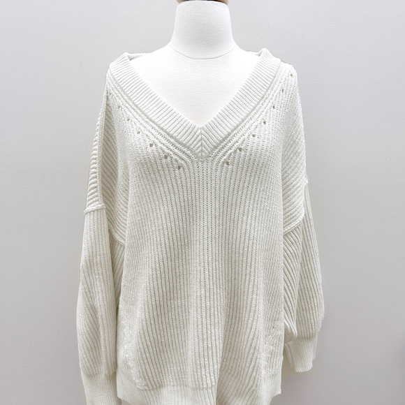 aerie Sweaters - Aerie Oversized Slouchy Cozy Soft Minimalist Chenille V-Neck Sweater XL